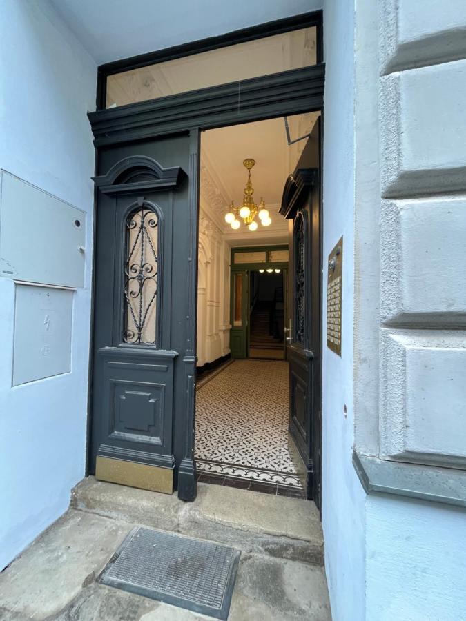 Ferienwohnung Zentrale Wohlfuehloase Wien Exterior foto